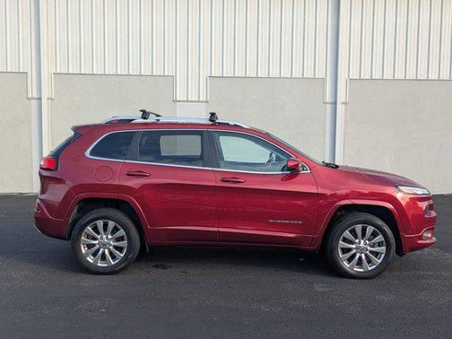 2016 Jeep Cherokee Overland
