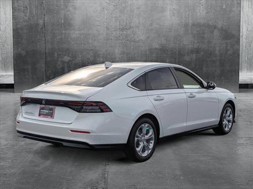 2025 Honda Accord LX 1.5T