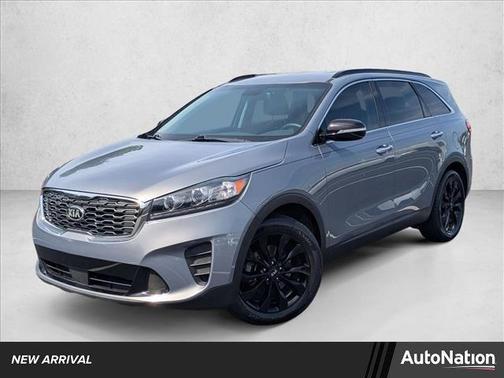 Everlasting Silver 2020 Kia Sorento S