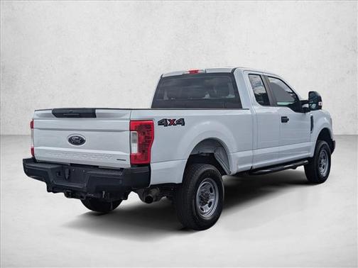 Oxford White 2017 Ford F-250 XL
