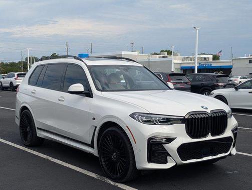 Alpine White 2021 BMW X7 xDrive40i