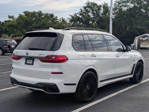 Alpine White 2021 BMW X7 xDrive40i