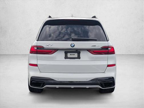 Alpine White 2021 BMW X7 xDrive40i