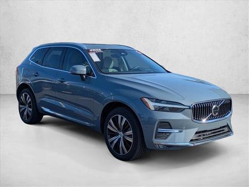 2022 Volvo XC60 B6 Inscription