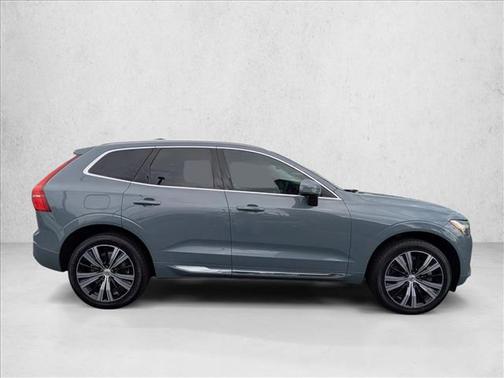 2022 Volvo XC60 B6 Inscription