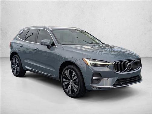 2022 Volvo XC60 B6 Inscription