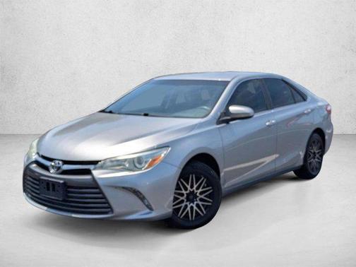 Celestial Silver Metallic 2017 Toyota Camry LE