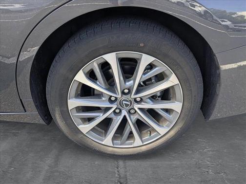 2023 Lexus ES 350 Base