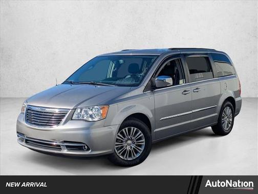 2016 Chrysler Town & Country Touring-L