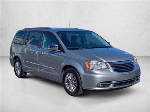 2016 Chrysler Town & Country Touring-L
