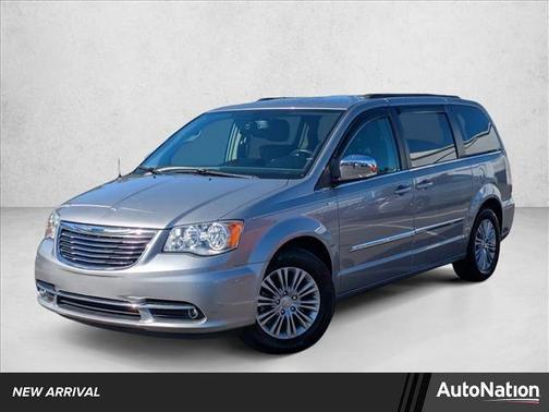 2016 Chrysler Town & Country Touring-L