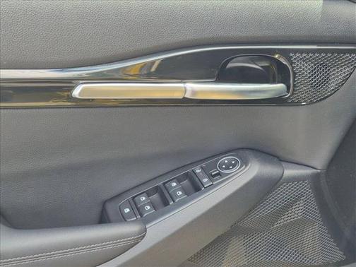 Valais Green/Black Roof 2024 Kia Seltos S