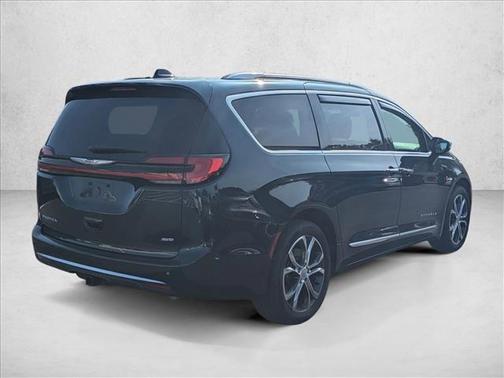 2024 Chrysler Pacifica L