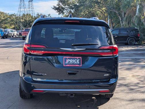 2024 Chrysler Pacifica L