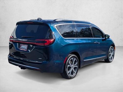 2024 Chrysler Pacifica L