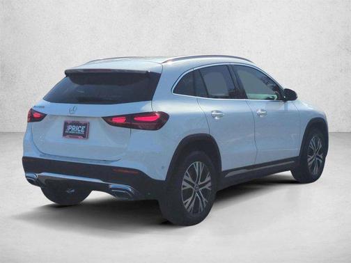 Polar White 2025 Mercedes-Benz GLA 250 4MATIC
