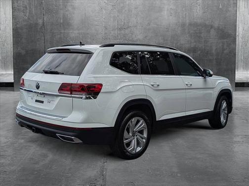 2023 Volkswagen Atlas 3.6L SE w/Technology