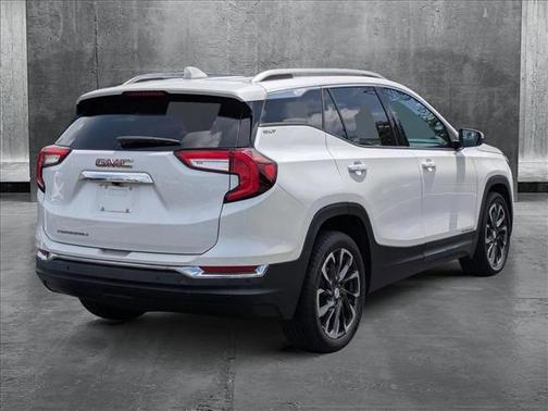 2022 GMC Terrain SLT