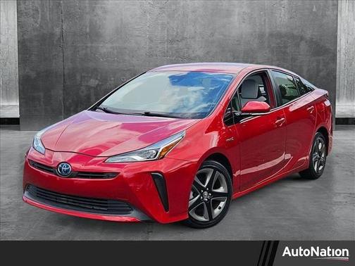 2019 Toyota Prius XLE