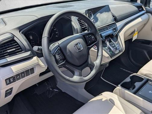 Solar Silver Metallic 2026 Honda Odyssey EX-L