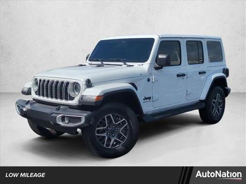 Bright White Clearcoat 2025 Jeep Wrangler 4-Door Sahara 4x4