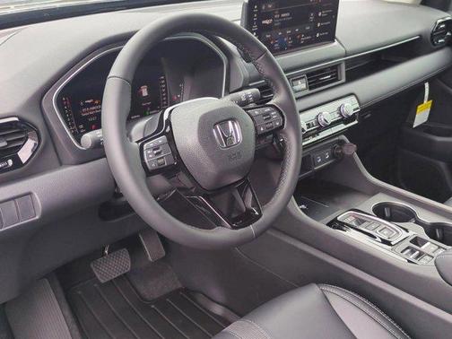 Crystal Black Pearl 2026 Honda Pilot EX-L