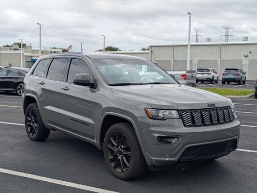 2021 Jeep Grand Cherokee Laredo