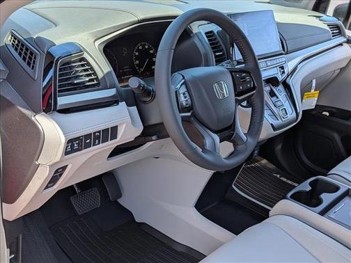 Radiant Red Metallic II 2026 Honda Odyssey Touring