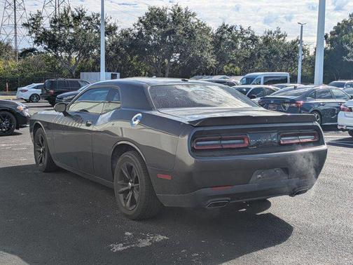 2018 Dodge Challenger SXT