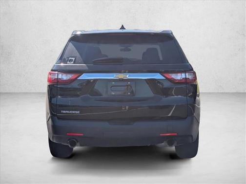 Mosaic Black Metallic 2021 Chevrolet Traverse LS