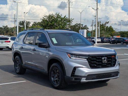 2025 Honda Pilot TrailSport