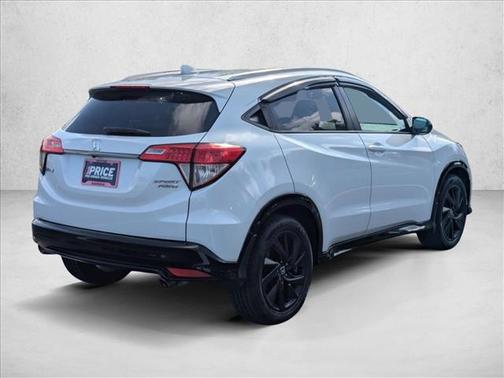 Platinum White Pearl 2021 Honda HR-V AWD Sport