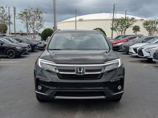 2021 Honda Pilot Touring 8-Passenger
