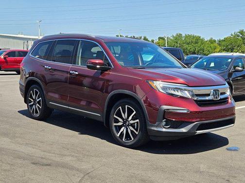 2022 Honda Pilot Touring 8-Passenger