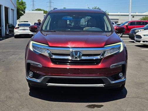 2022 Honda Pilot Touring 8-Passenger