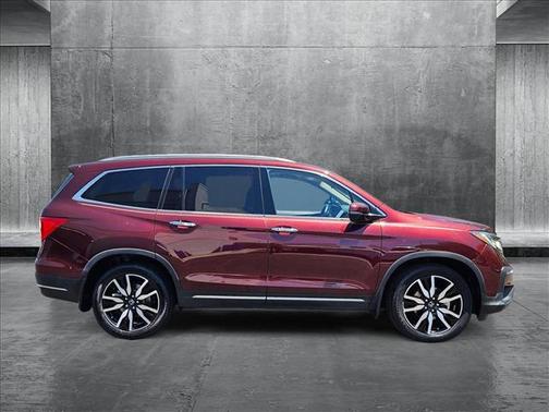 2022 Honda Pilot Touring 8-Passenger
