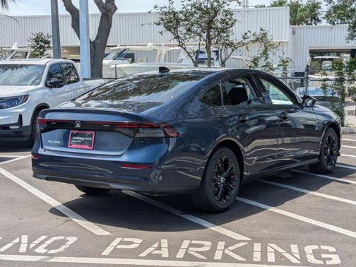2025 Honda Accord Sport SE 1.5T