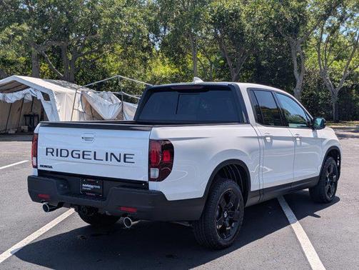 Platinum White Pearl 2026 Honda Ridgeline Black