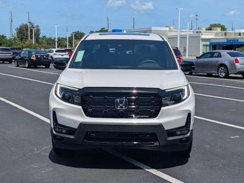 Platinum White Pearl 2026 Honda Ridgeline Black
