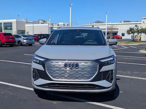 2023 Audi Q4 e-tron Premium Plus 50 quattro