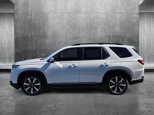 2025 Honda Pilot Touring 8-Passenger