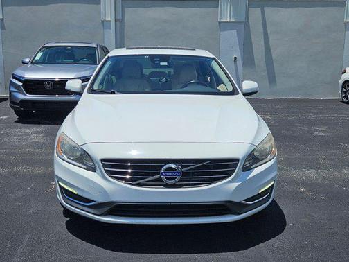 Ice White 2014 Volvo S60 T5 Premier