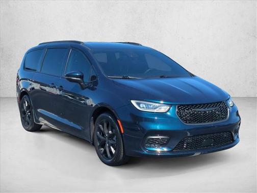 Fathom Blue Pearlcoat 2023 Chrysler Pacifica Touring L