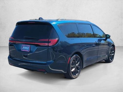 Fathom Blue Pearlcoat 2023 Chrysler Pacifica Touring L