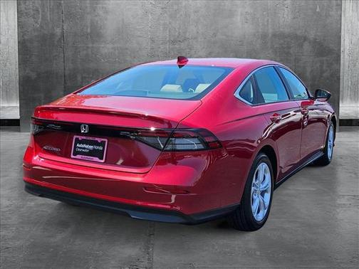 2025 Honda Accord LX 1.5T