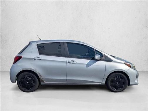 2017 Toyota Yaris L
