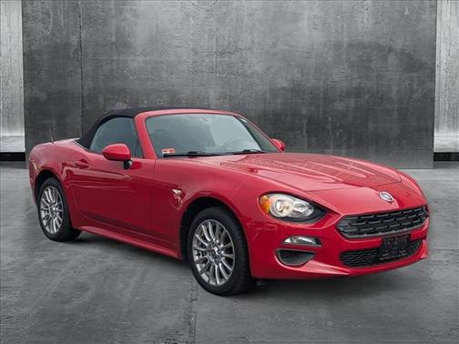 2018 FIAT 124 Spider Base