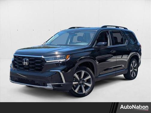 2025 Honda Pilot Touring 8-Passenger