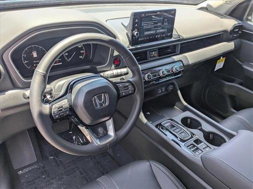 2025 Honda Pilot Touring 8-Passenger