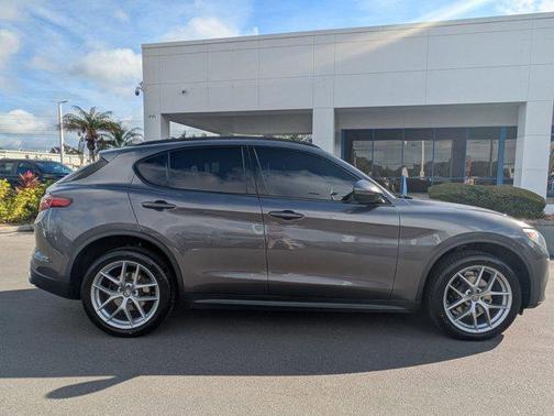 2018 Alfa Romeo Stelvio Ti Sport